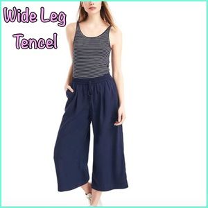 ❣️Gap Women's Navy Tencel Drapey Culottes pants